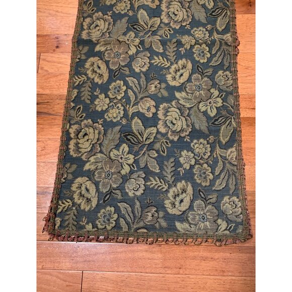 Vintage Floral Tapestry Table Runner - Elegant Home Decor - 36" x 17" - Picture 2 of 11
